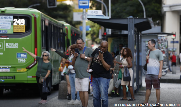 Lula sanciona lei do Marco Legal do Transporte Público Coletivo