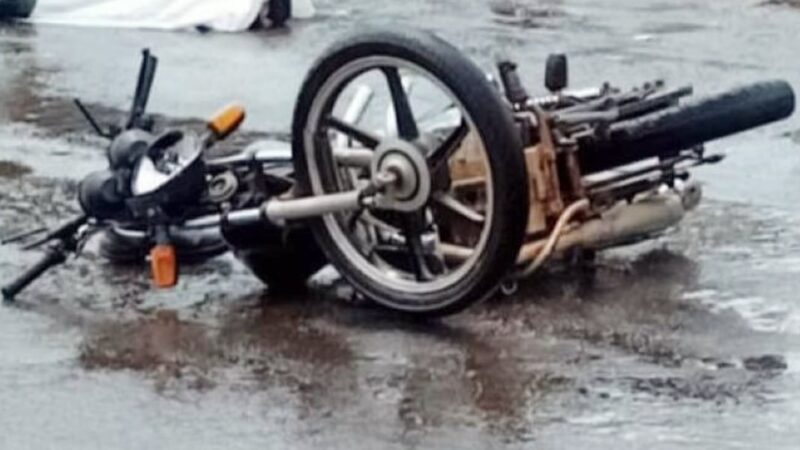 Motociclista morre após colidir com caminhonete em São José do Rio Claro